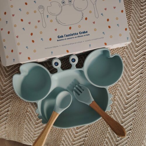 🦀 Gab le Crabe – Assiette compartimentée & couverts | Les Petits Citrons