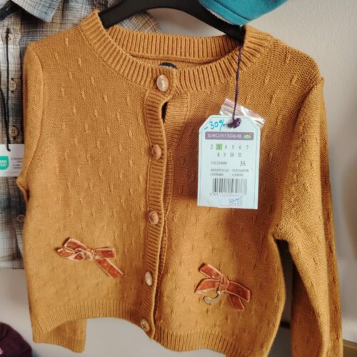 Gilet à motifs noeufs