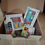 box de produits créatifs comprenant lusieurs produits